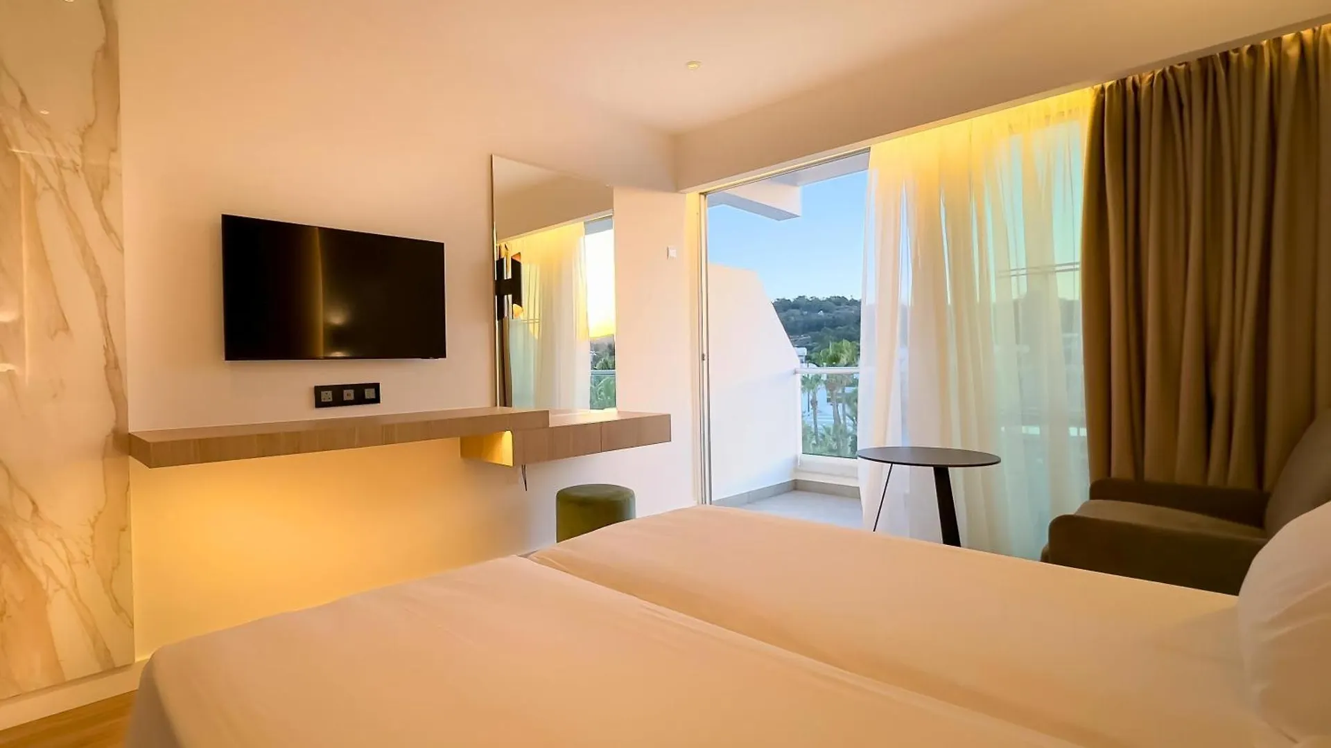 Cavo Maris Beach Hotel Protaras
